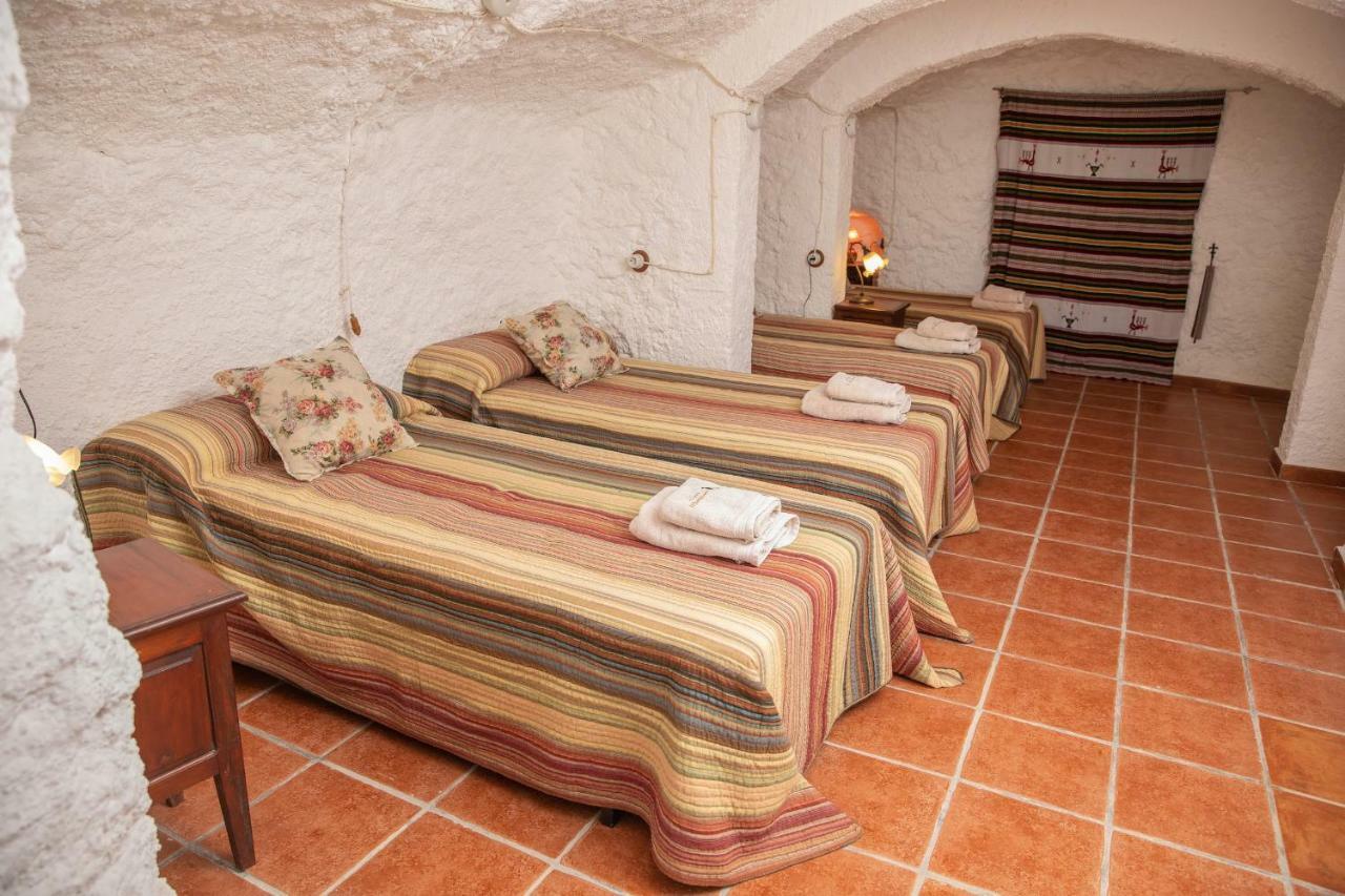 Cuevas El Torriblanco Guest House Gorafe Екстериор снимка